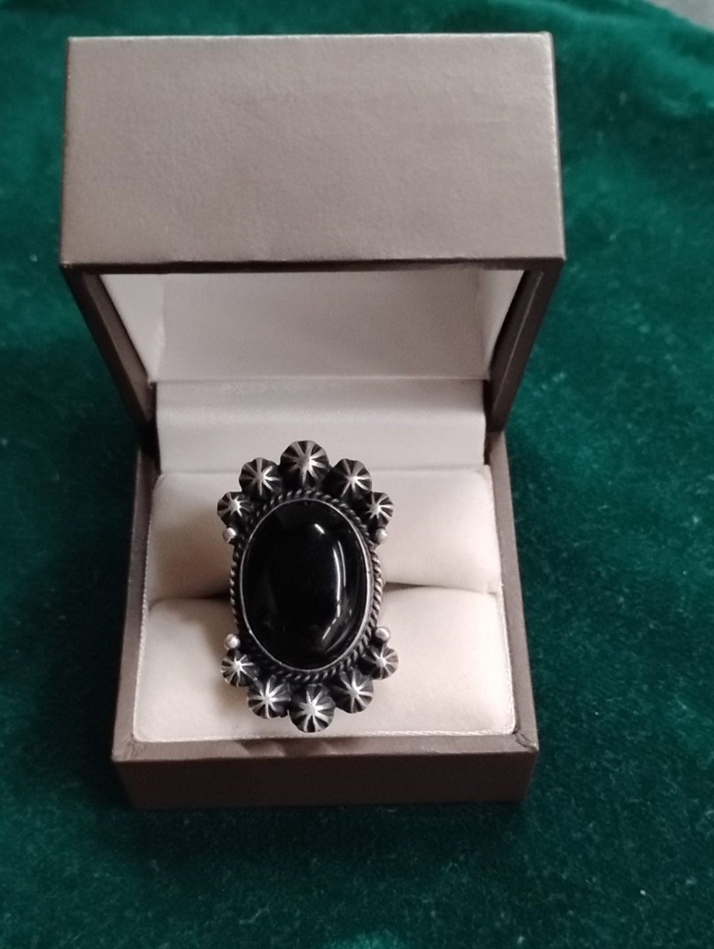 Navajo Black Onyx Ring - Picture 2 of 4